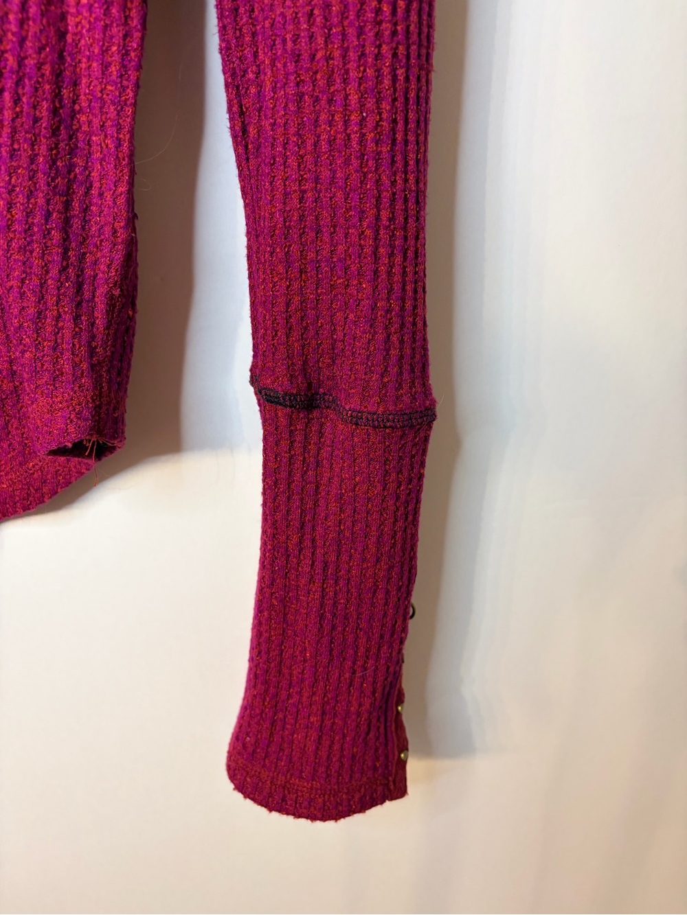Free People Women’s Mountaineer Thermal Top in Cranberry, Size Small - Picture 7 of 10